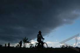 CUACA JABODETABEK: Lebaran Hari Pertama, Seluruh Wilayah Berawan Pagi Ini